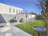 https://images.listonce.com.au/custom/160x/listings/21-saffron-street-newtown-vic-3220/519/01699519_img_08.jpg?CT0yo3GcD38