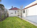 https://images.listonce.com.au/custom/160x/listings/21-saffron-street-newtown-vic-3220/519/01699519_img_09.jpg?qb6rZeEFdD0