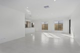 https://images.listonce.com.au/custom/160x/listings/21-saltbush-circuit-point-lonsdale-vic-3225/779/01949779_img_02.jpg?jMPlLpTKORY
