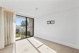https://images.listonce.com.au/custom/160x/listings/21-stanley-street-williamstown-vic-3016/633/01736633_img_15.jpg?6kUXnHKhwro