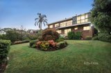 https://images.listonce.com.au/custom/160x/listings/21-stirling-crescent-glen-waverley-vic-3150/307/01752307_img_02.jpg?JQ4rF4gxwDY