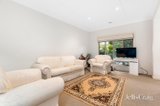 https://images.listonce.com.au/custom/160x/listings/21-vasey-avenue-mount-waverley-vic-3149/586/01877586_img_03.jpg?V6AxO300IAo