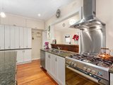 https://images.listonce.com.au/custom/160x/listings/21-view-road-bayswater-vic-3153/476/01525476_img_16.jpg?uKX8NxuBsmc