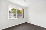 https://images.listonce.com.au/custom/160x/listings/21-ware-street-lara-vic-3212/840/01602840_img_10.jpg?GZ1s0vR5jhA