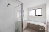 https://images.listonce.com.au/custom/160x/listings/21-whitta-street-sebastopol-vic-3356/050/01988050_img_10.jpg?WrPLGZdFpDw