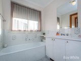 https://images.listonce.com.au/custom/160x/listings/21-wilma-avenue-mulgrave-vic-3170/827/01658827_img_07.jpg?sA5qWmcL8Ck