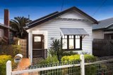 https://images.listonce.com.au/custom/160x/listings/21-wisewould-street-flemington-vic-3031/597/01911597_img_06.jpg?s-Q1vnZ1zMc