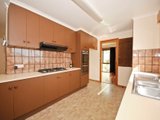 https://images.listonce.com.au/custom/160x/listings/21-wyuna-walk-mooroolbark-vic-3138/520/01871520_img_02.jpg?i9L9VyeSBbU