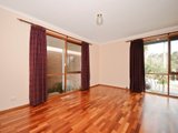 https://images.listonce.com.au/custom/160x/listings/21-wyuna-walk-mooroolbark-vic-3138/520/01871520_img_04.jpg?-fdaEewUv28