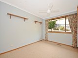 https://images.listonce.com.au/custom/160x/listings/21-wyuna-walk-mooroolbark-vic-3138/520/01871520_img_07.jpg?00sR0odoQfE