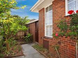 https://images.listonce.com.au/custom/160x/listings/210-alexandra-road-ringwood-east-vic-3135/527/00620527_img_04.jpg?P7Lzg0y1IqI