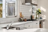https://images.listonce.com.au/custom/160x/listings/210-barkly-street-buninyong-vic-3357/899/01739899_img_07.jpg?UjZVnZAzziI