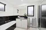 https://images.listonce.com.au/custom/160x/listings/210-bayswater-road-croydon-vic-3136/967/01585967_img_08.jpg?7QWxnLhafP4