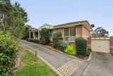 https://images.listonce.com.au/custom/160x/listings/210-felix-grove-mooroolbark-vic-3138/760/01972760_img_08.jpg?CkqByDnpgqc