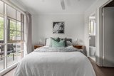 https://images.listonce.com.au/custom/160x/listings/210-garden-road-camberwell-vic-3124/010/01908010_img_07.jpg?CtZZq1myvIc