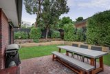 https://images.listonce.com.au/custom/160x/listings/210-garden-road-camberwell-vic-3124/010/01908010_img_10.jpg?_-inB4yVmcI