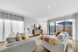 https://images.listonce.com.au/custom/160x/listings/210-greenville-drive-grovedale-vic-3216/767/01698767_img_05.jpg?27dgjmu6ceI