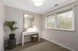 https://images.listonce.com.au/custom/160x/listings/210-inglis-street-diamond-creek-vic-3089/055/01582055_img_07.jpg?hSVUpSQWW0I