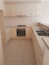 https://images.listonce.com.au/custom/160x/listings/210-molesworth-drive-highton-vic-3216/000/01719000_img_03.jpg?myRZYS-p3TI