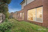 https://images.listonce.com.au/custom/160x/listings/210-morocco-court-glen-waverley-vic-3150/534/01812534_img_12.jpg?tcSONv_vUhs