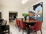 https://images.listonce.com.au/custom/160x/listings/210-nelson-road-south-melbourne-vic-3205/225/01088225_img_05.jpg?NpVuzYRoa1Q