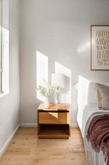 https://images.listonce.com.au/custom/160x/listings/210-normanby-avenue-thornbury-vic-3071/234/01405234_img_06.jpg?Scgbrgi2FXs