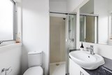 https://images.listonce.com.au/custom/160x/listings/21015-nepean-highway-moorabbin-vic-3189/584/01939584_img_05.jpg?zxiRX4NOD_g
