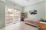 https://images.listonce.com.au/custom/160x/listings/2102-harborne-street-macleod-vic-3085/102/01913102_img_14.jpg?tkAuVWlIzYs