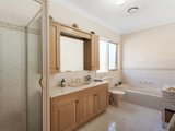 https://images.listonce.com.au/custom/160x/listings/2103-woodhouse-road-donvale-vic-3111/566/01036566_img_06.jpg?Qomqucz670Y