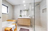 https://images.listonce.com.au/custom/160x/listings/2104-elsie-grove-chelsea-vic-3196/599/01982599_img_07.jpg?VlfHnBm0PXY