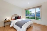 https://images.listonce.com.au/custom/160x/listings/2104-parkmore-road-bentleigh-east-vic-3165/572/01126572_img_10.jpg?OOqoBYJTRog