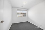 https://images.listonce.com.au/custom/160x/listings/2105-yarrowee-street-sebastopol-vic-3356/838/01840838_img_04.jpg?nvkgtw_7qj0
