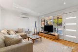 https://images.listonce.com.au/custom/160x/listings/211-13-bayview-road-mornington-vic-3931/538/01934538_img_02.jpg?637_1IMoVzs