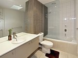 https://images.listonce.com.au/custom/160x/listings/211-3-carre-street-elsternwick-vic-3185/272/01792272_img_06.jpg?Y0JX6LN9gyc