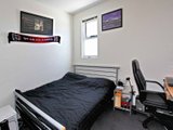https://images.listonce.com.au/custom/160x/listings/211-3-carre-street-elsternwick-vic-3185/272/01792272_img_07.jpg?_ELv8AIECyA
