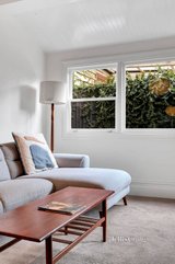 https://images.listonce.com.au/custom/160x/listings/211-albert-street-brunswick-vic-3056/908/01722908_img_05.jpg?LR2YdTiswGw