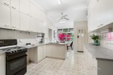 https://images.listonce.com.au/custom/160x/listings/211-burke-road-glen-iris-vic-3146/559/01603559_img_04.jpg?3awmRYTdnZA