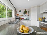 https://images.listonce.com.au/custom/160x/listings/211-gary-court-croydon-vic-3136/385/01526385_img_10.jpg?cfeUPd9uC_M