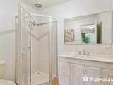 https://images.listonce.com.au/custom/160x/listings/211-gary-court-croydon-vic-3136/385/01526385_img_12.jpg?nPtJisGGcwk