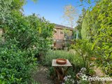 https://images.listonce.com.au/custom/160x/listings/211-gary-court-croydon-vic-3136/385/01526385_img_17.jpg?S2sEjZNkiVM