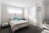 https://images.listonce.com.au/custom/160x/listings/211-gladstone-road-briar-hill-vic-3088/656/01542656_img_11.jpg?ilkWyR2g3W0