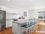 https://images.listonce.com.au/custom/160x/listings/211-glen-view-road-mount-evelyn-vic-3796/010/01525010_img_03.jpg?eHitbgCnbhA