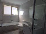 https://images.listonce.com.au/custom/160x/listings/211-margaret-street-oak-park-vic-3046/461/01927461_img_01.jpg?LMyEexKCJ9E