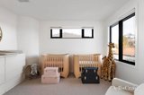 https://images.listonce.com.au/custom/160x/listings/211-skeffington-street-bellfield-vic-3081/385/01747385_img_14.jpg?VHYQbEP0m8Q