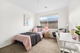 https://images.listonce.com.au/custom/160x/listings/211-spencer-street-canadian-vic-3350/085/01259085_img_06.jpg?h2mQADwvUMM