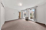 https://images.listonce.com.au/custom/160x/listings/2110-wellington-street-kew-vic-3101/233/01821233_img_08.jpg?eVfaDa56IAE