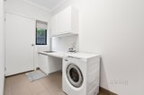 https://images.listonce.com.au/custom/160x/listings/2111-blackburn-road-mount-waverley-vic-3149/068/01583068_img_10.jpg?961VXQvroAI