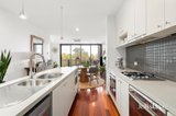https://images.listonce.com.au/custom/160x/listings/21129-133-ormond-esplanade-elwood-vic-3184/693/01921693_img_08.jpg?Fe7AzRy_li4