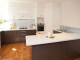 https://images.listonce.com.au/custom/160x/listings/21129-whitehorse-road-box-hill-vic-3128/721/01743721_img_05.jpg?1QyhWbapETA