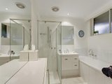 https://images.listonce.com.au/custom/160x/listings/2113-wellington-street-kew-vic-3101/956/00828956_img_06.jpg?SObx0ZOnraQ